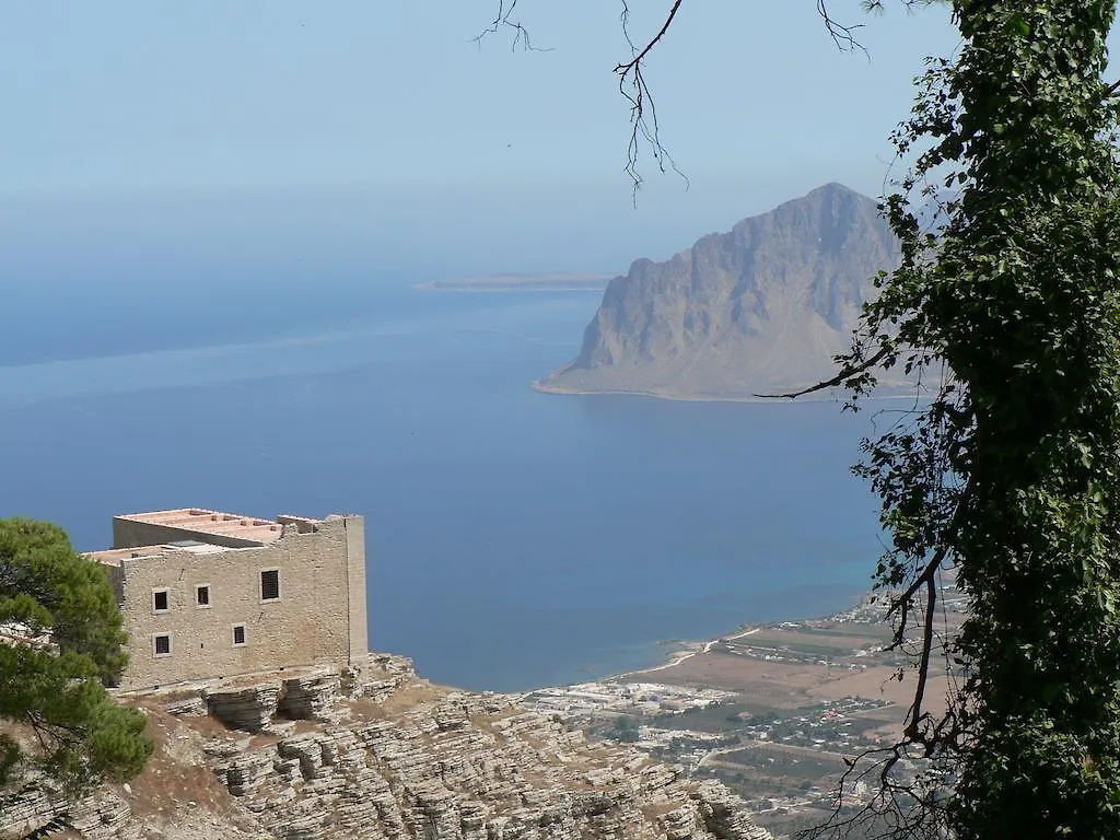 Villa Pollina Buseto Palizzolo