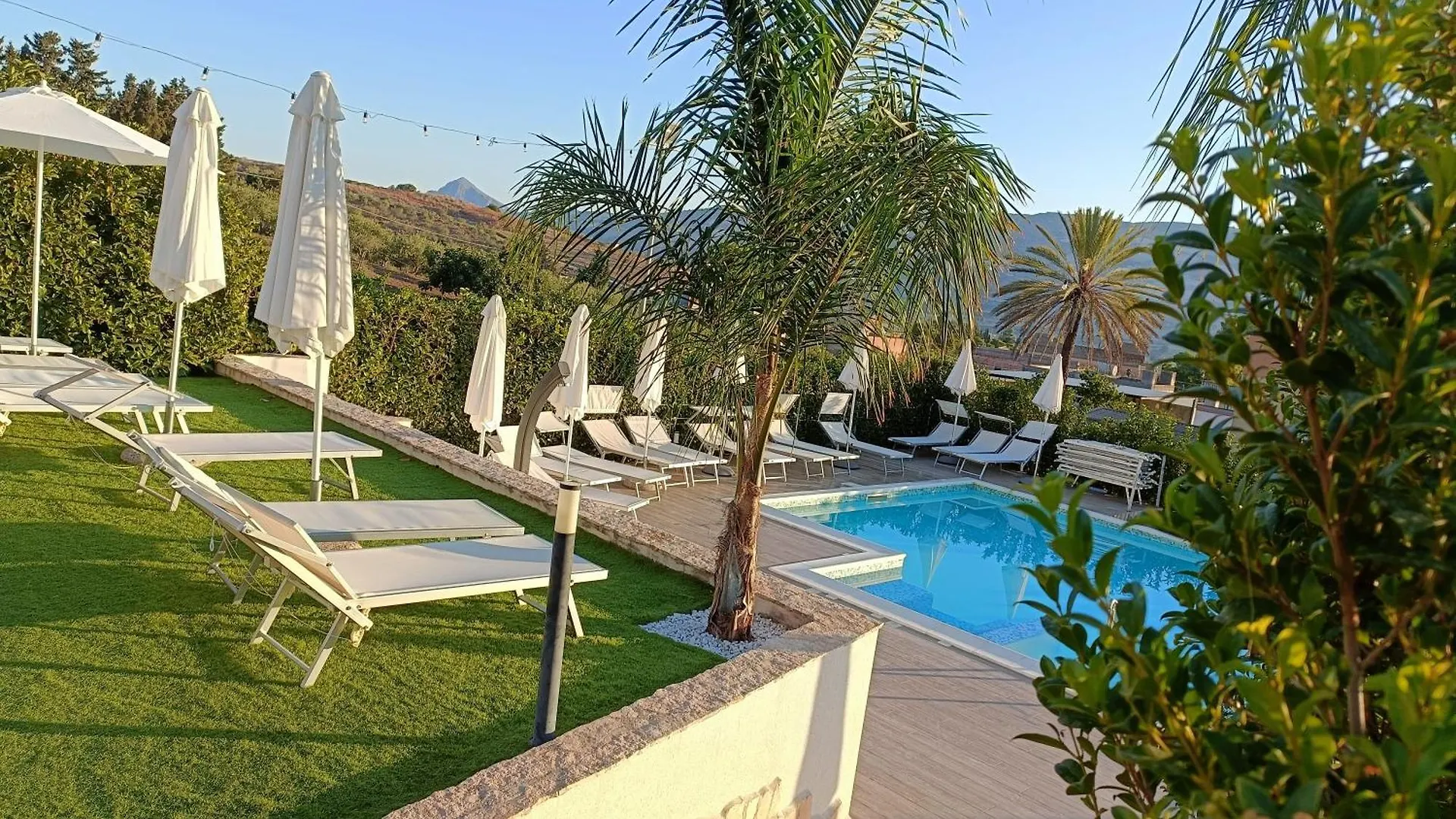 Villa Pollina Buseto Palizzolo 3*,